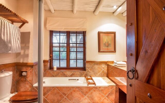 Thornybush Waterside Lodge