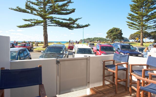 The Pavilions Beachfront Apartments
