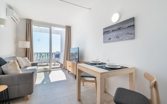 Orange Colom Seaside Apartments