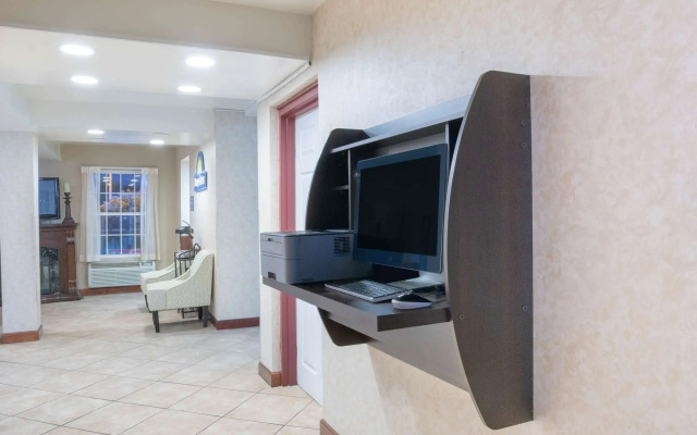 Days Inn by Wyndham Cave City