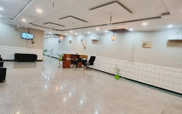 Hotel Krishna Dham