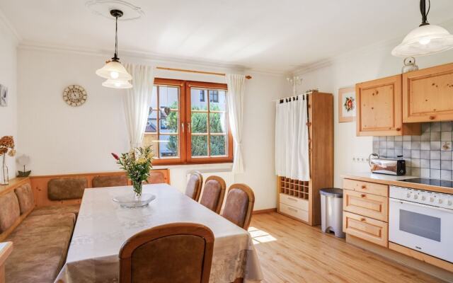 Cosy Chalet in Mühlbach With Private Garden