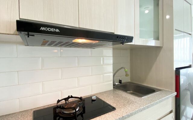 Restful And Simply Studio Springlake Summarecon Bekasi Apartment