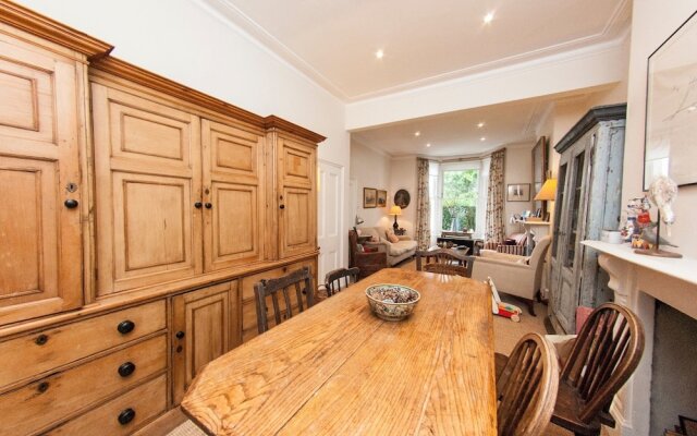Bright and Homey House With Garden, for 5
