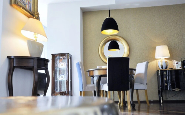 MONDRIAN Luxury Suites & Apartments Krakow Old Town