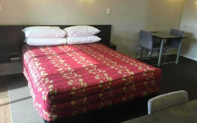 Aspree Motor Inn