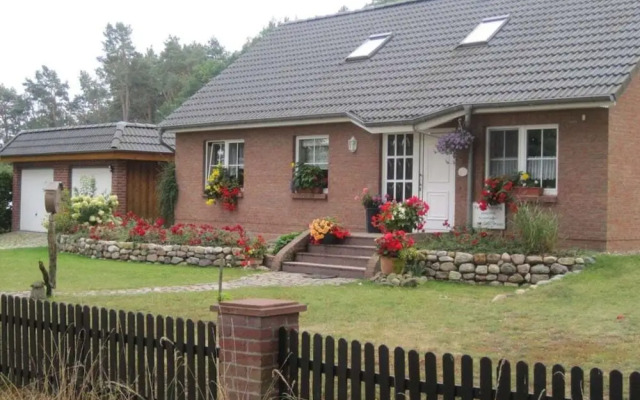 Schroder at the Aerie