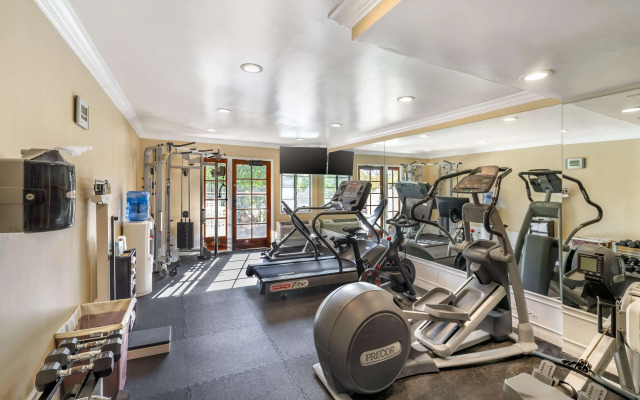 Best Western Plus Carpinteria Inn