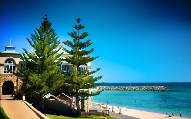 Cottesloe Californian Bungalow