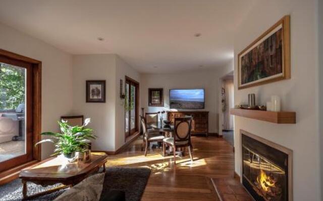 Whytecliff Park place near ocean