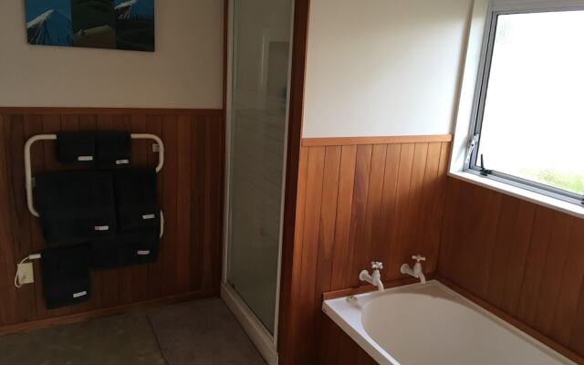 Pukeko Lodge BnB