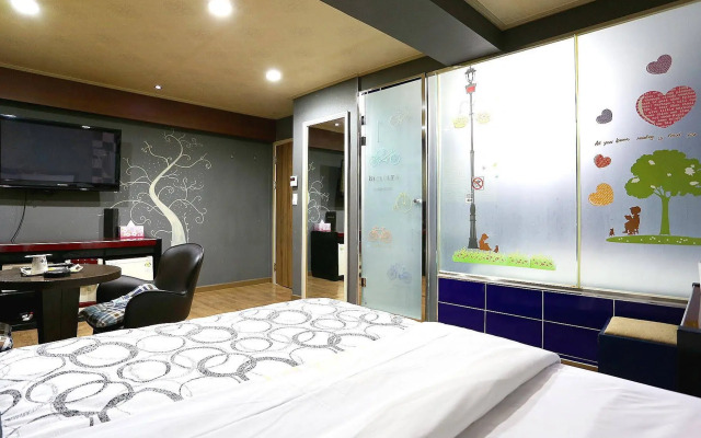 Shim Hotel