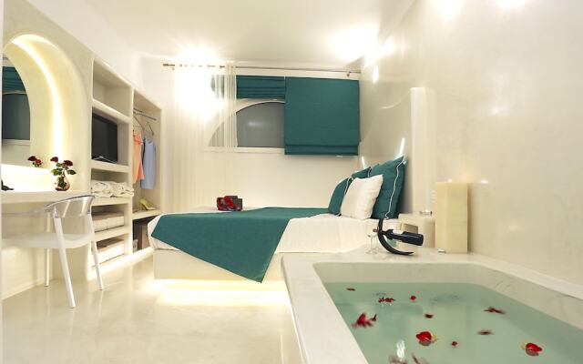 Santorini Loft Boutique Apartments