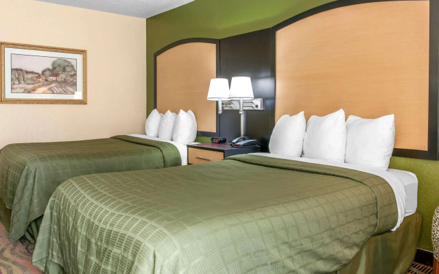 Quality Inn Conference Center Logansport