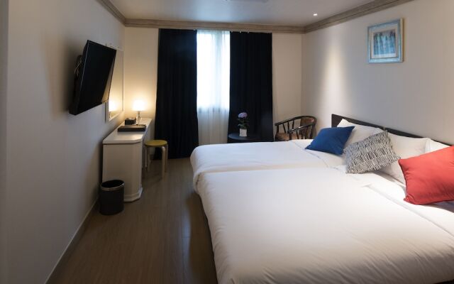 Tiffany Tourist Hotel