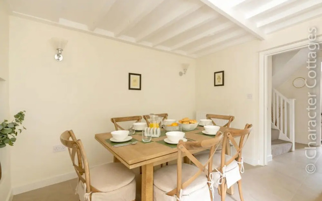 Holly Cottage
