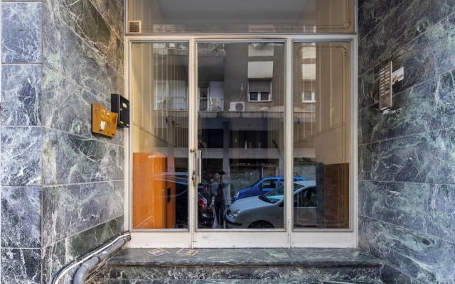 Mystique 2-Bedroom Apartment in Athens