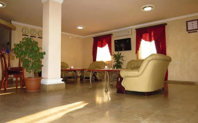 White House Hotel