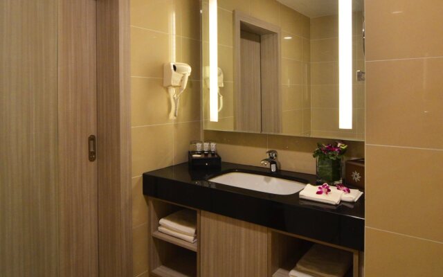 V8 Hotel