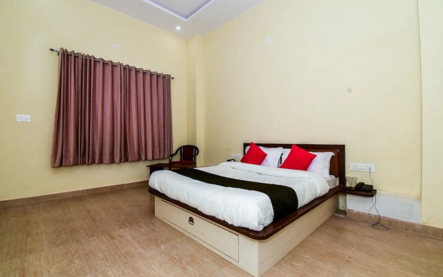 Collection O 38804 Eight Steps Resort