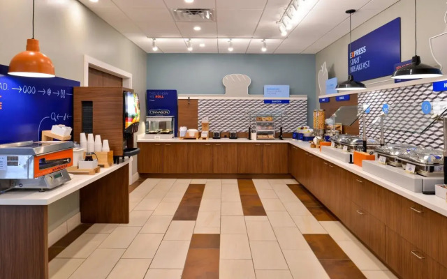 Holiday Inn Express & Suites Alachua - Gainesville Area by IHG