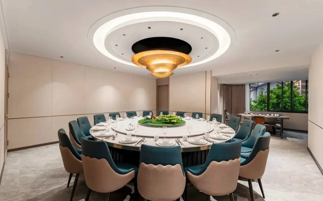 Howard Johnson By Wyndham Life Jiefangbei Chongqing