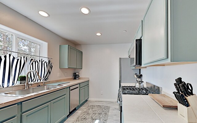 262sbern 4 Bedroom Home