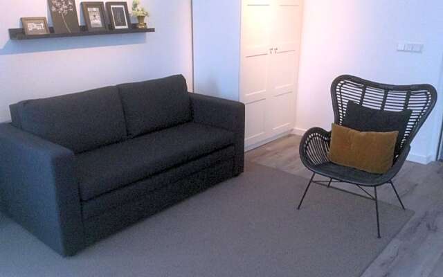 B&B36