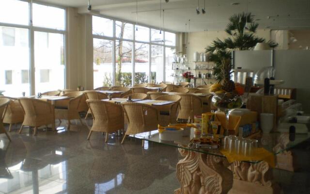 Lindemann Hotel