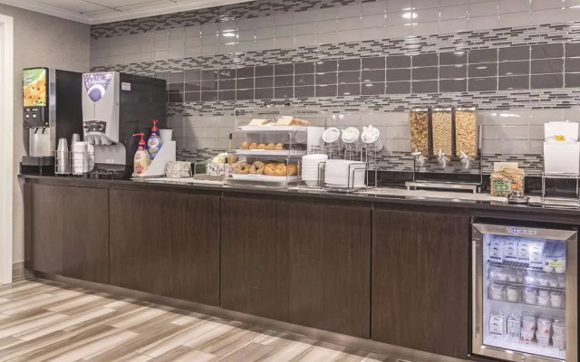 La Quinta Inn & Suites Brunswick