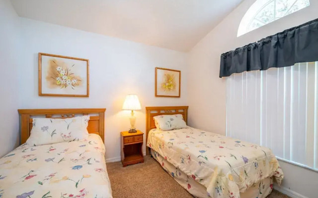 1114 4-bed Pool Home, Liberty Village Kissimmee