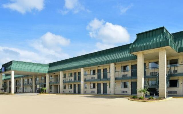 Americas Best Value Inn Winona