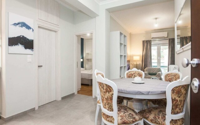Brand new apt in Zografou