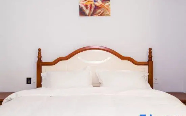 Hangzhou Tonglu Shengtuo Serviced Apartment (Tonglu East Station Jiangnan Town)