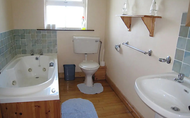 Seaside Cottages 37181