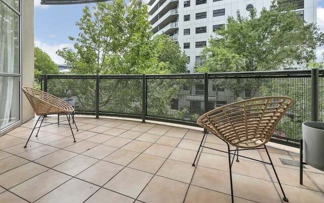QV Modern downtown upmarket Apartment - 771