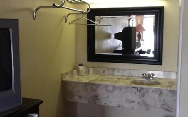 Relax Inn Lakeland