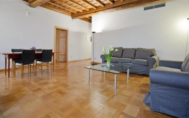 Rental in Rome Pantheon Suite