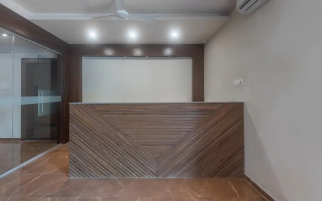 Capital O 29025 Hotel Seven Olive