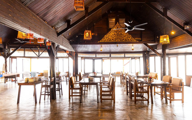 Lipa Lodge Resort
