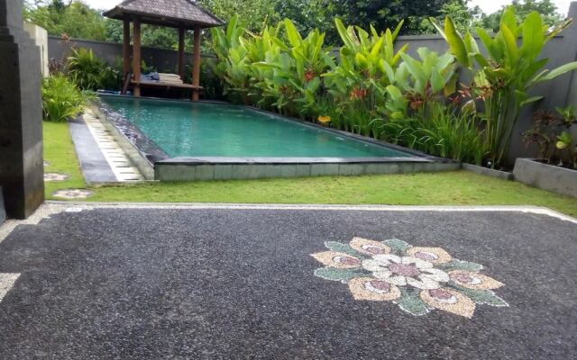 Avisaravilla and Guest House