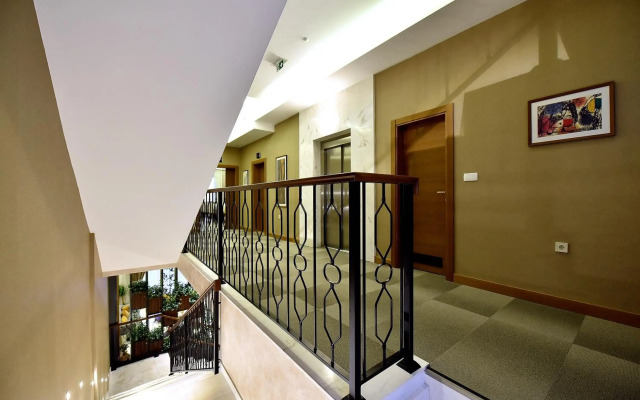 Hotel Lazaro