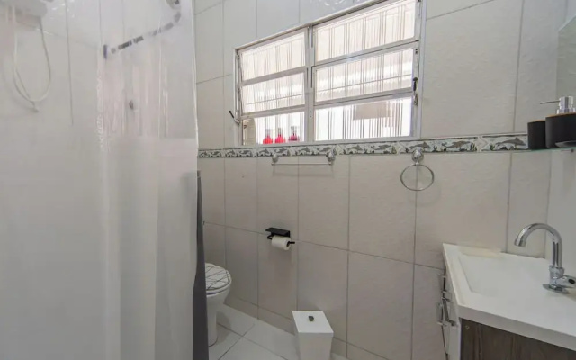Casa Pet Friendly com Wi-fi e Garagem no Ocian