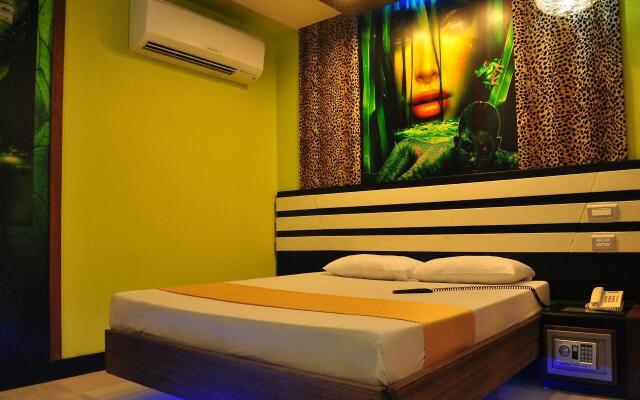 Hotel DreamWorld Las Pinas