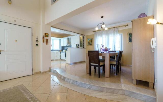 Charming Luxury Villa for 16 People