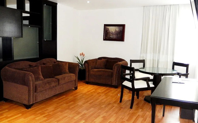 Roma, Suites & Business Center