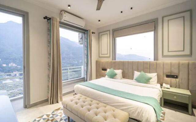 Reveries Luxury Hotel Rishikesh