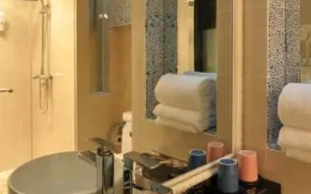 Nanchang Xiao E ApartHotel