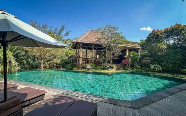 The Mudru Resort by Pramana Villas