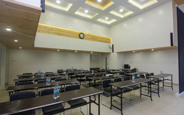OYO 9806 Hotel Arvi